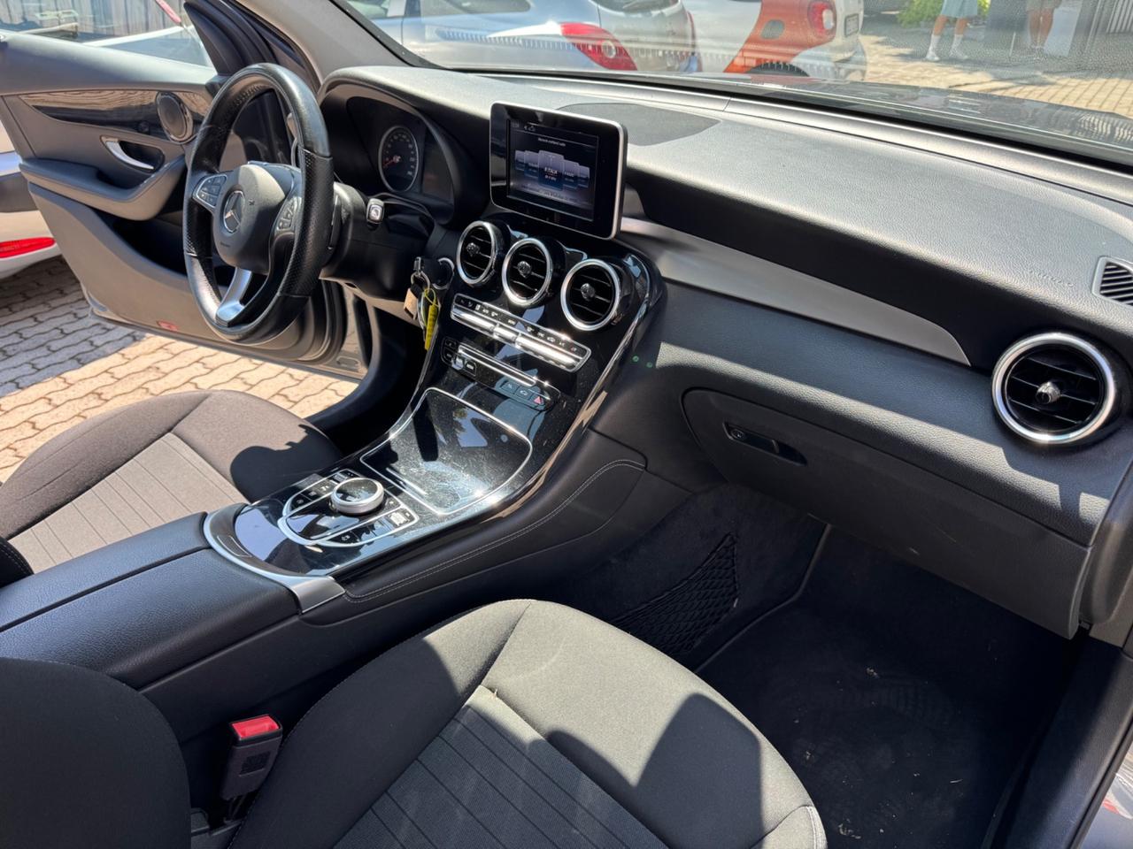 Mercedes-benz GLC 220 d 4Matic Business