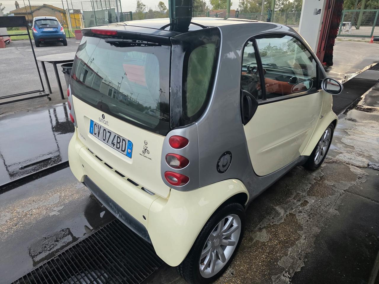 Smart ForTwo 700 coupé pure (45 kW)