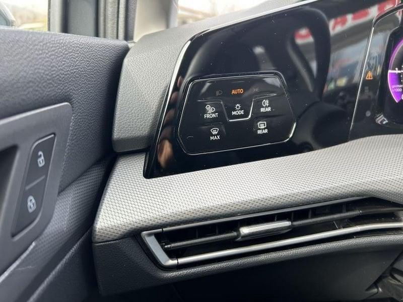 Volkswagen Golf 2.0 TDI 150cv DSG Style PARI AL NUOVO!!