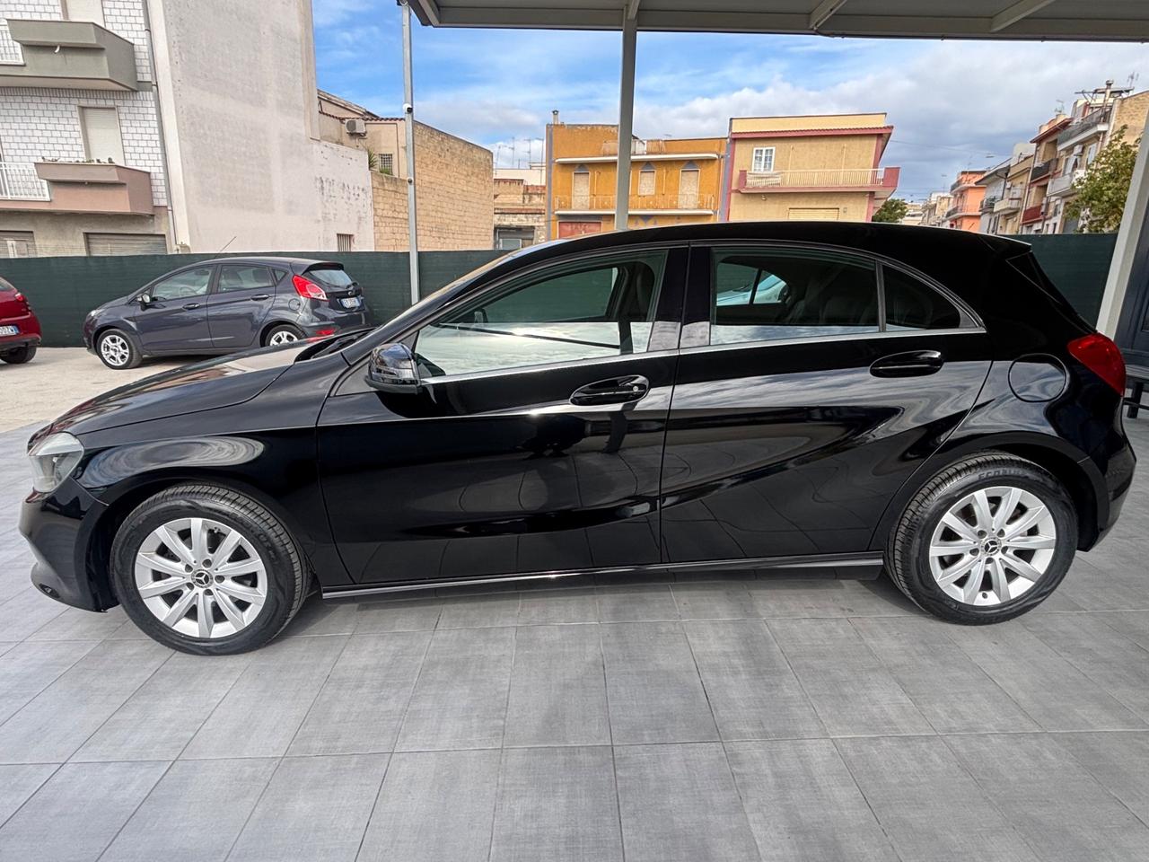 Mercedes-benz A 180 d Premium