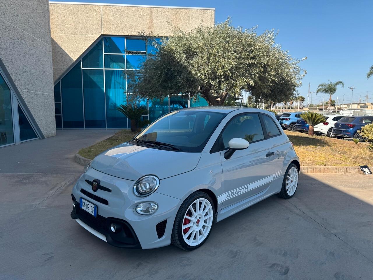 Abarth 595 1.4 180cv possibilità noleggio no scoring
