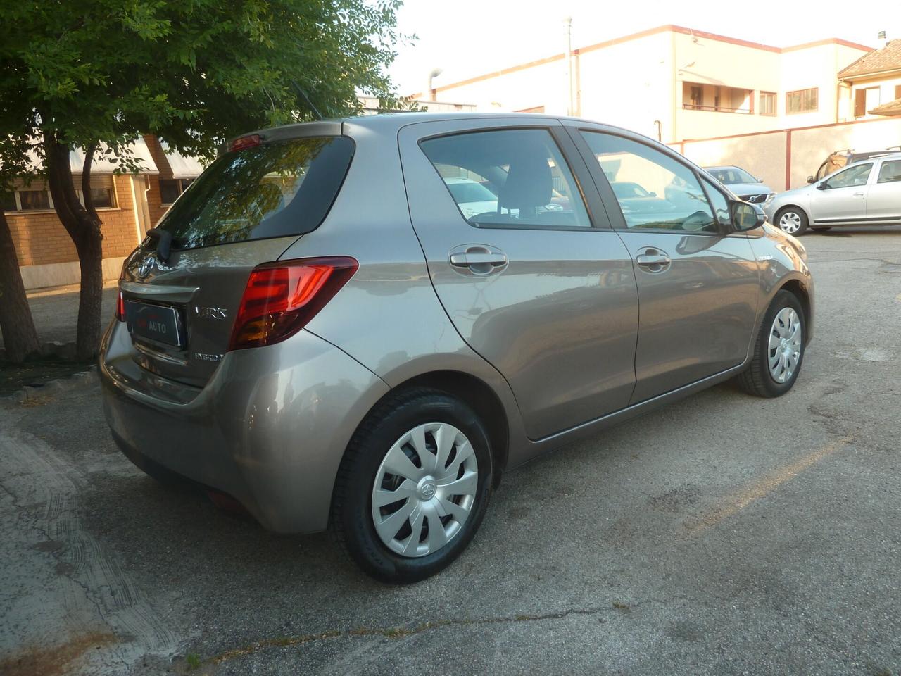 Toyota Yaris 1.5 Hybrid 5 p. Cambio Automatico