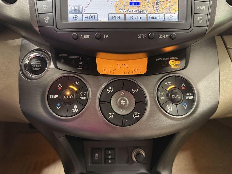 Toyota RAV4 RAV4 Crossover 2.2 d-4d Executive 150cv auto