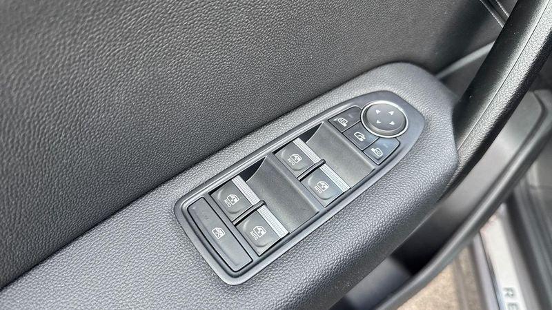 Renault Captur II 2019 1.6 E-Tech full hybrid Techno Auto 145cv