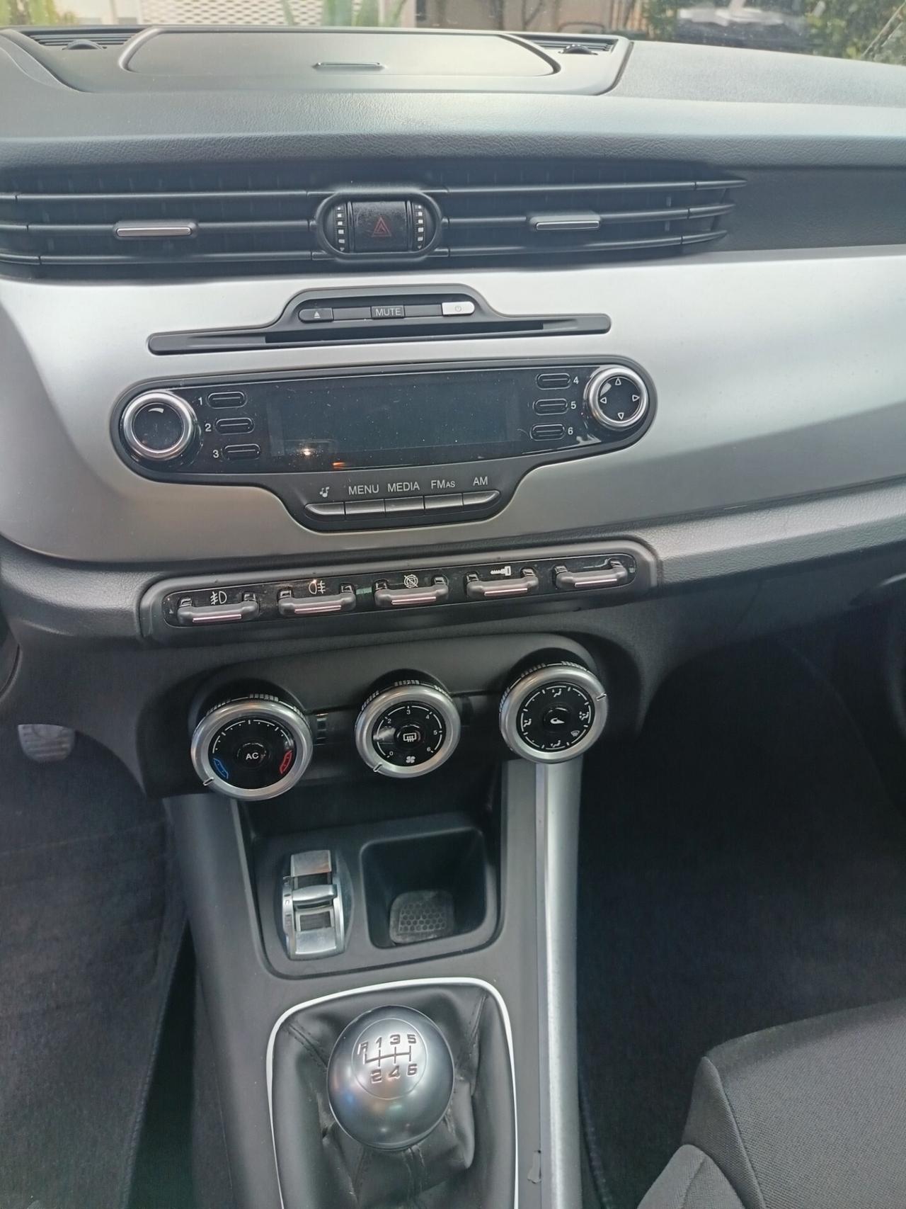 Alfa Romeo Giulietta 1.4 Turbo 120 CV Distinctive