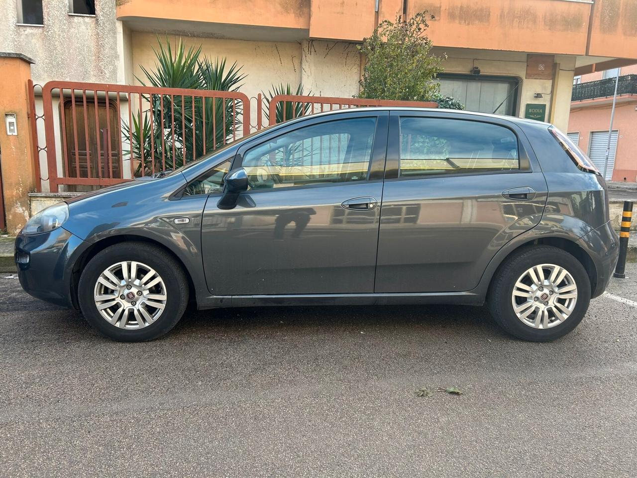 Fiat Punto 1.3 MJT 75 CV Lounge