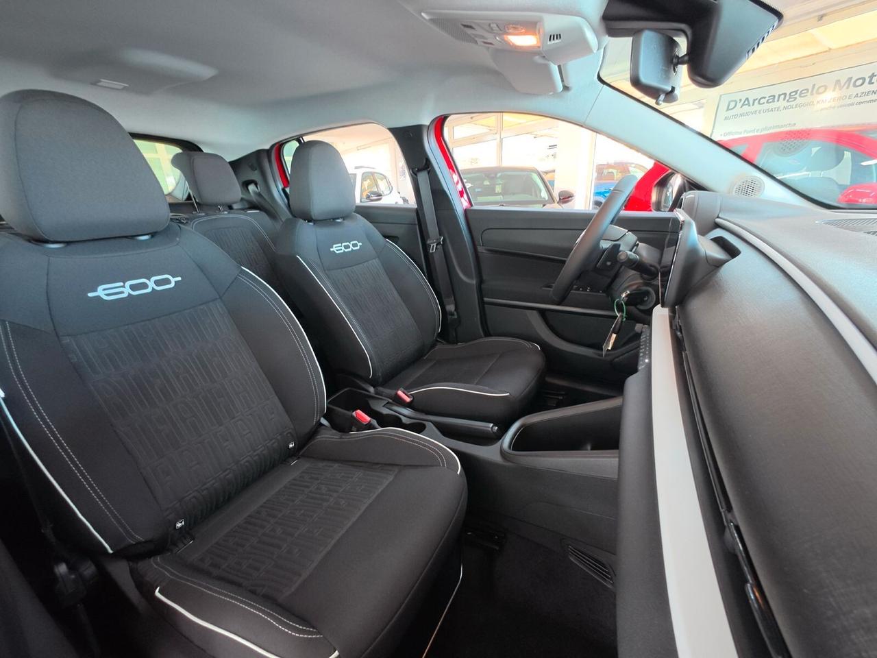Fiat 600 Hybrid 100 CV DCT MHEV KM ZERO