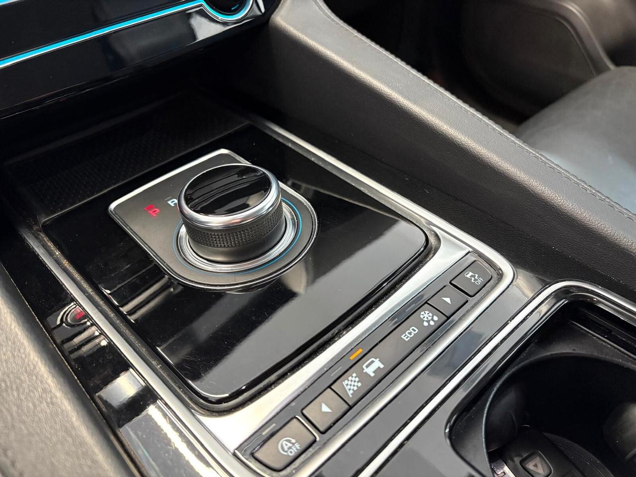 Jaguar F-Pace 2.0 D 180 CV AWD aut. Prestige