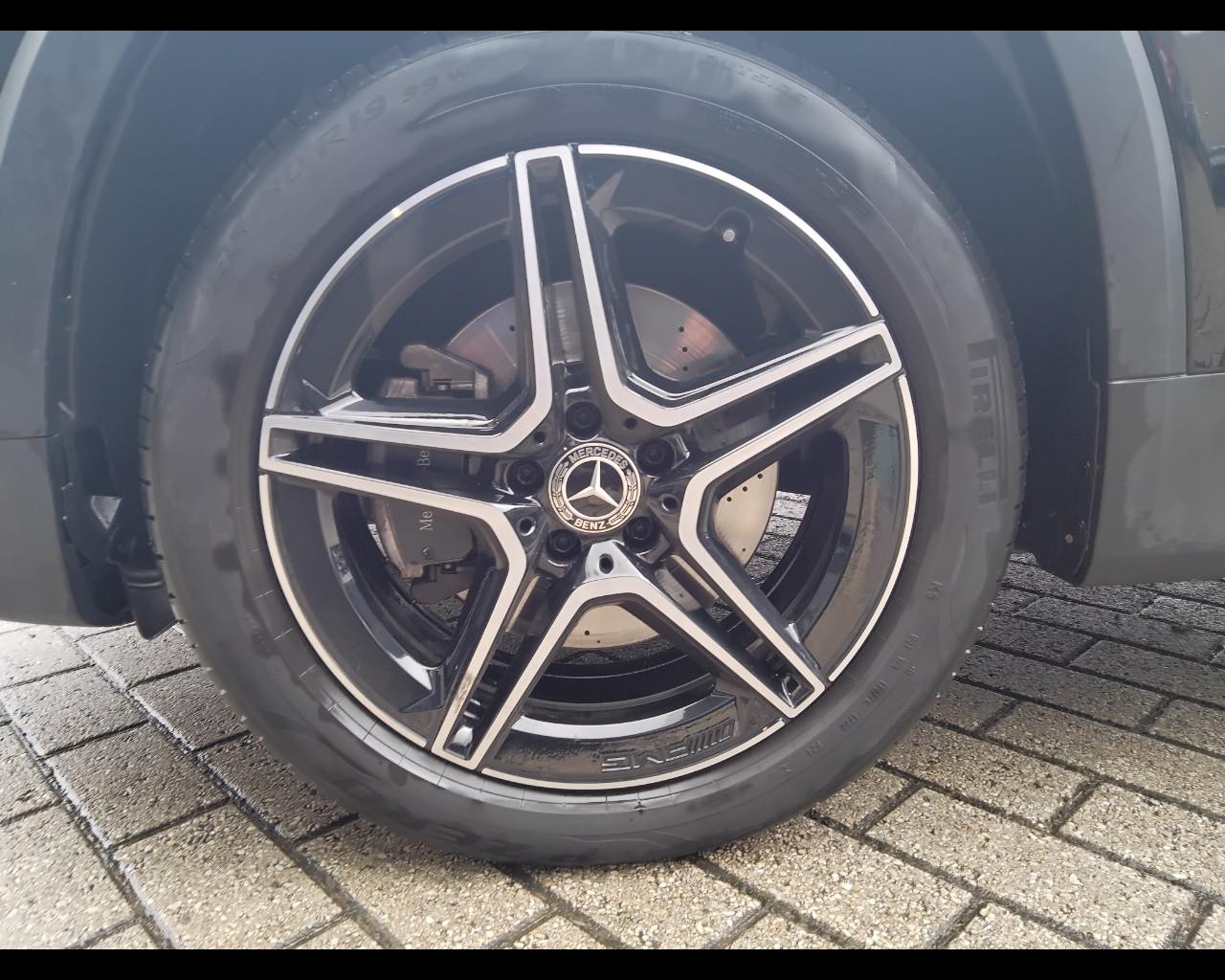 Mercedes-Benz GLB - X247 2019 - GLB 180 d Premium auto