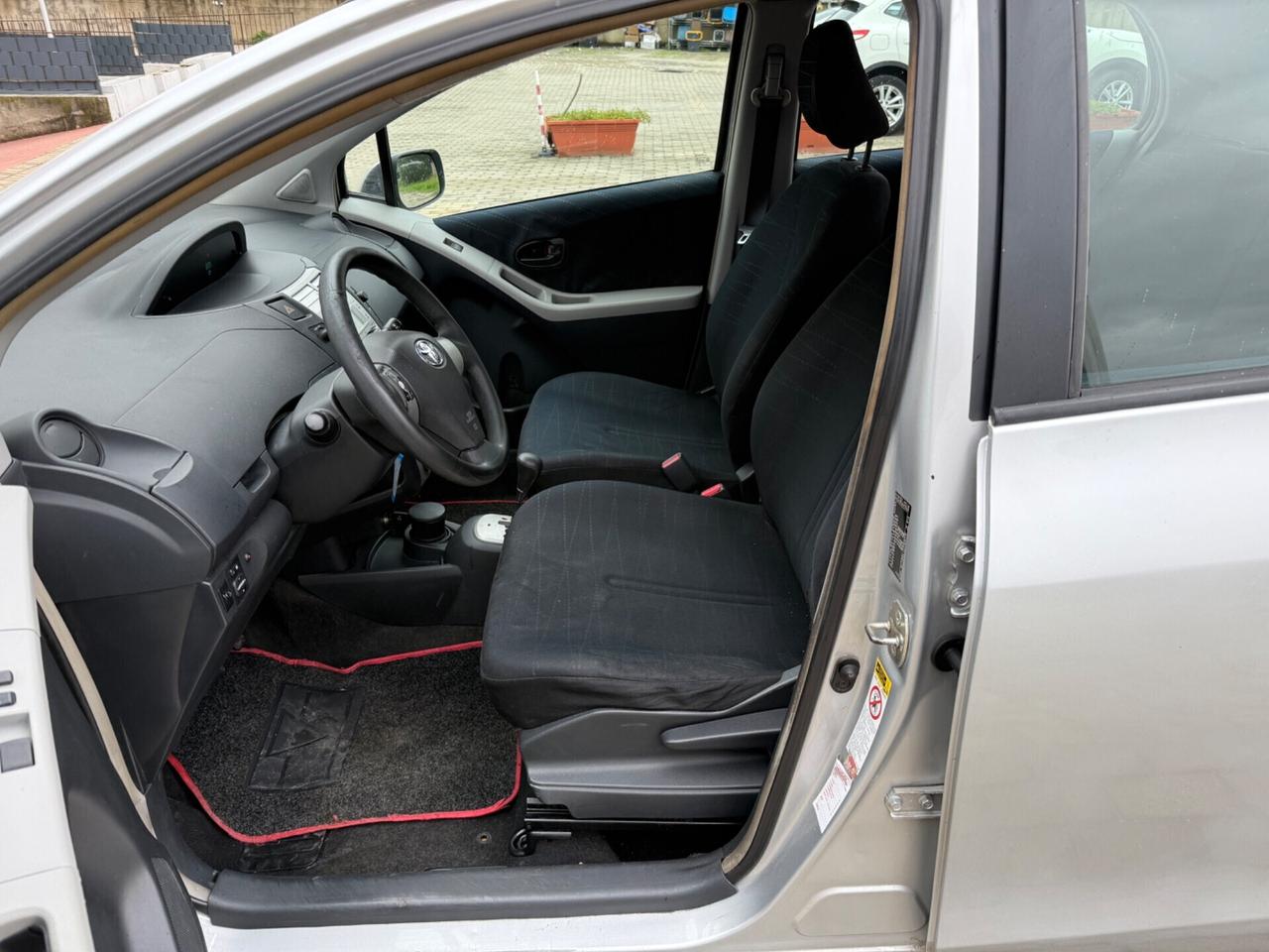 Toyota Yaris 1.4 D-4D 5 porte automatica