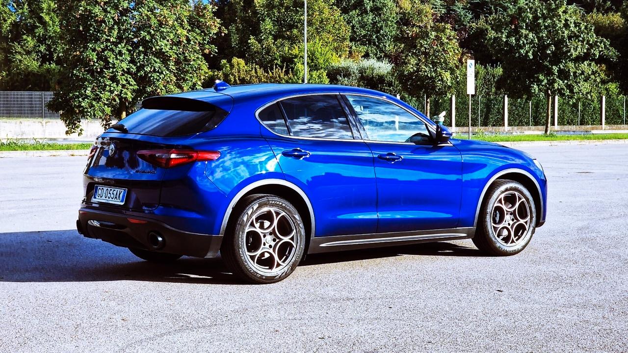 Alfa Romeo Stelvio 2.2 190 CV AT8 Q4 Executive