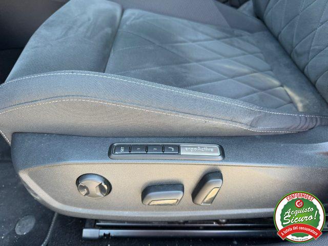 VOLKSWAGEN Golf 1.4 TSI eHYBRID DSG Style PLUG-IN
