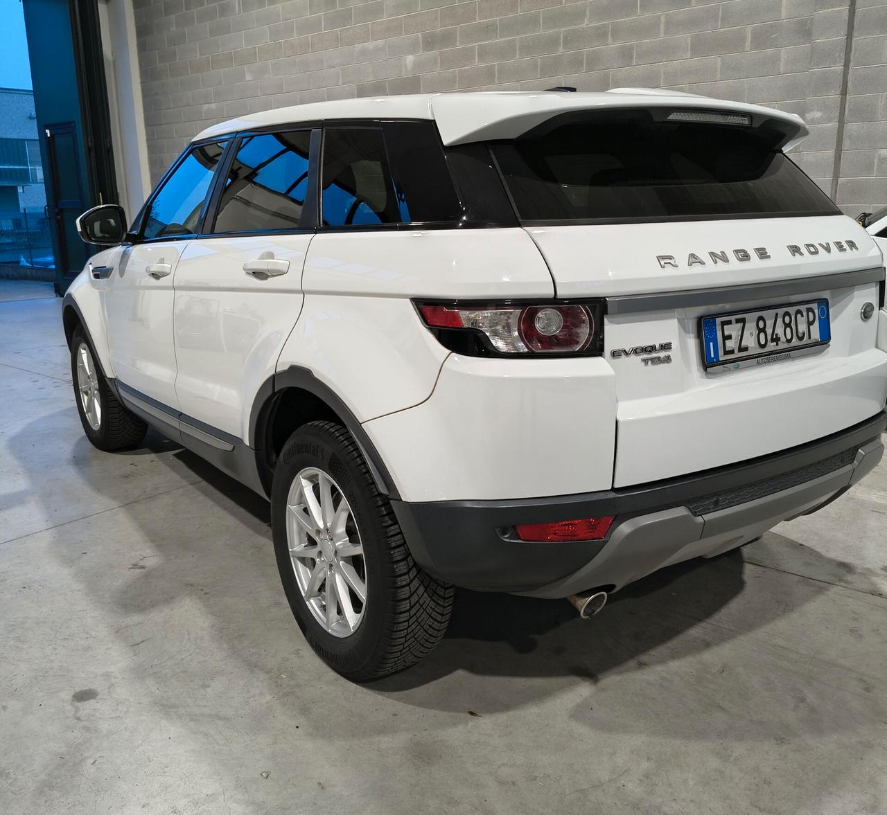 Land Rover Range Evoque 2.2 Sd4 5p. Pure