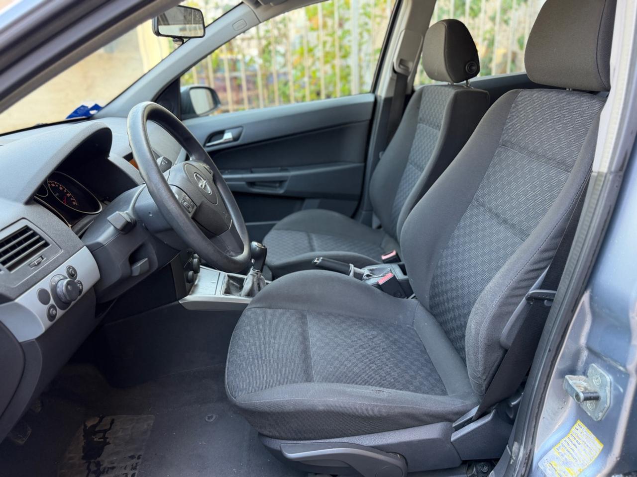 Opel Astra 1.4 16V Twinport 5 porte Enjoy