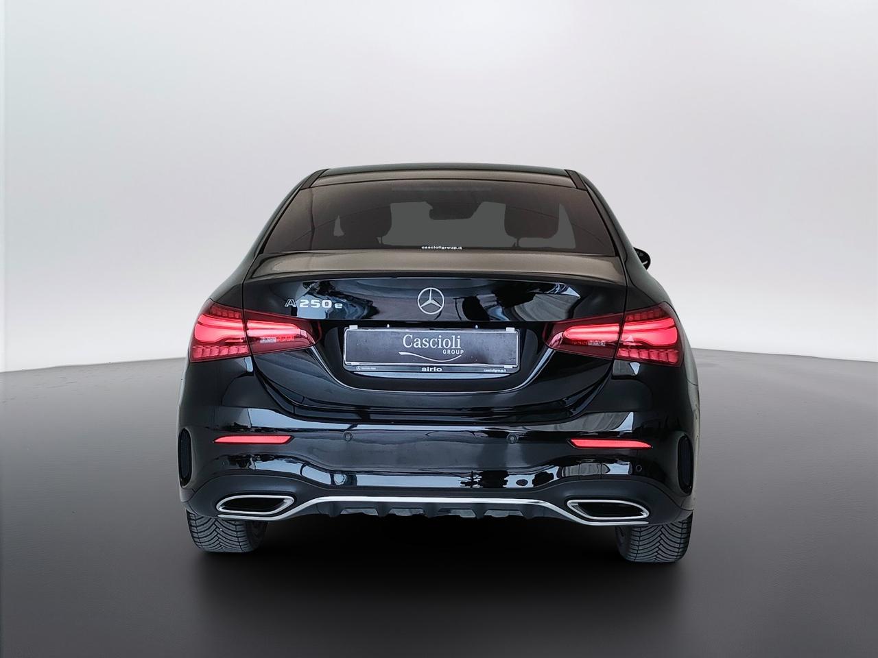 Mercedes-Benz Classe A - V177 2023 - A 250 e phev AMG Line Advanced Plus auto