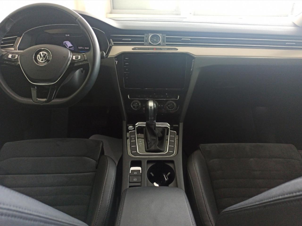 Volkswagen Passat variant 2.0 tdi executive 150cv dsg 7m