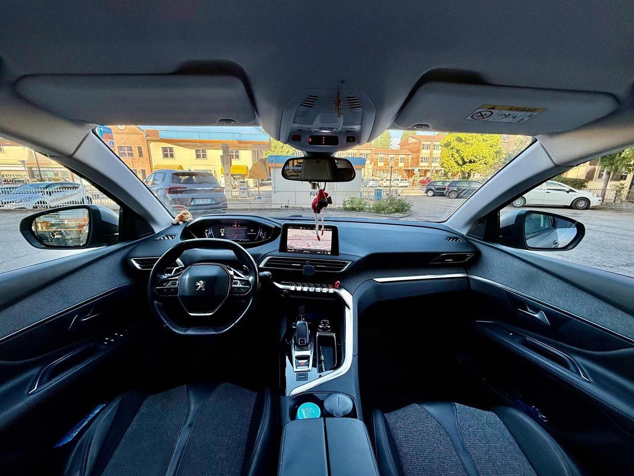 PEUGEOT 3008 BlueHDi 120 S&S EAT6 Allure