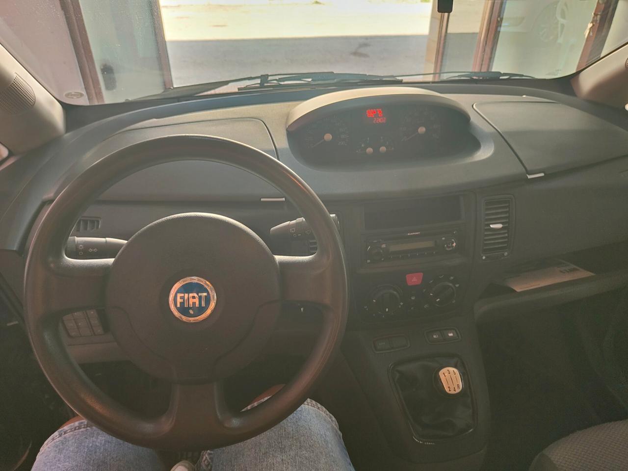 LANCIA YPSILON 1.3 MJT 75 CV - 2009
