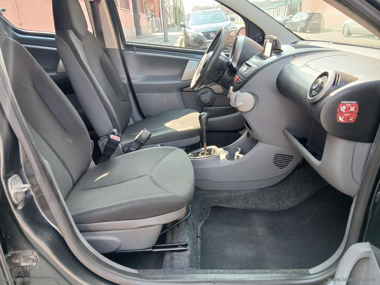 TOYOTA Aygo 1.0 VVT-i 5p. Connect
