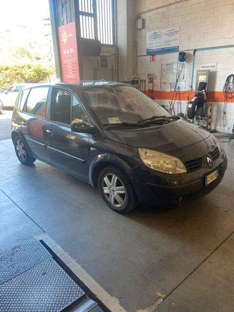 Renault Scenic Scénic 1.5 dCi/105CV Confort