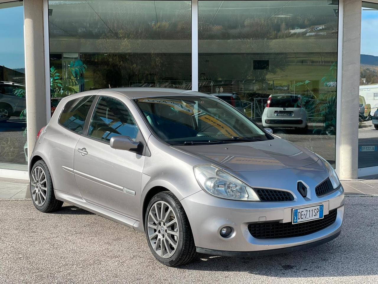 Renault Clio 2.0 16V 200CV 3 porte RS