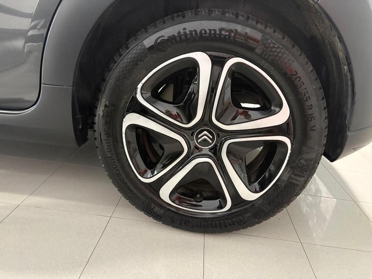 Citroen C3 1.2 puretech Shine Pack s&s 83cv