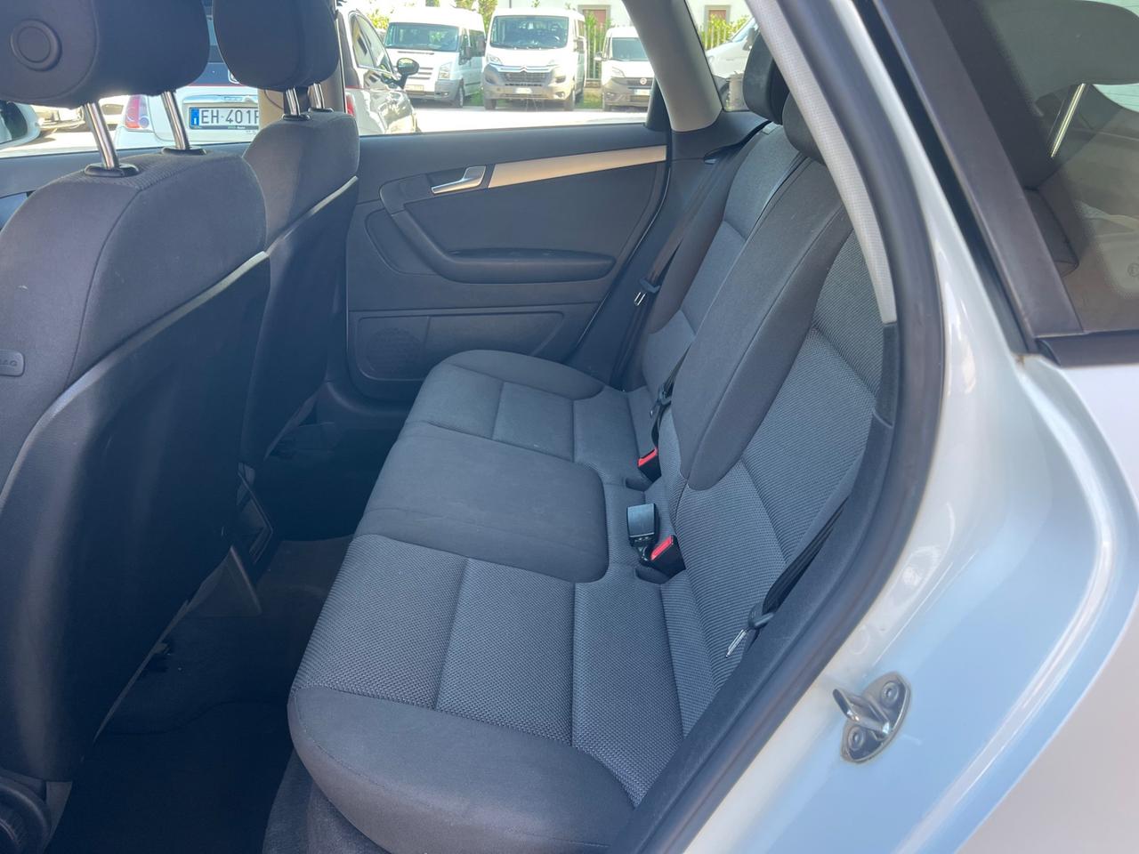 Audi A3 SPB 1.6 TDI 105 CV CR Attraction