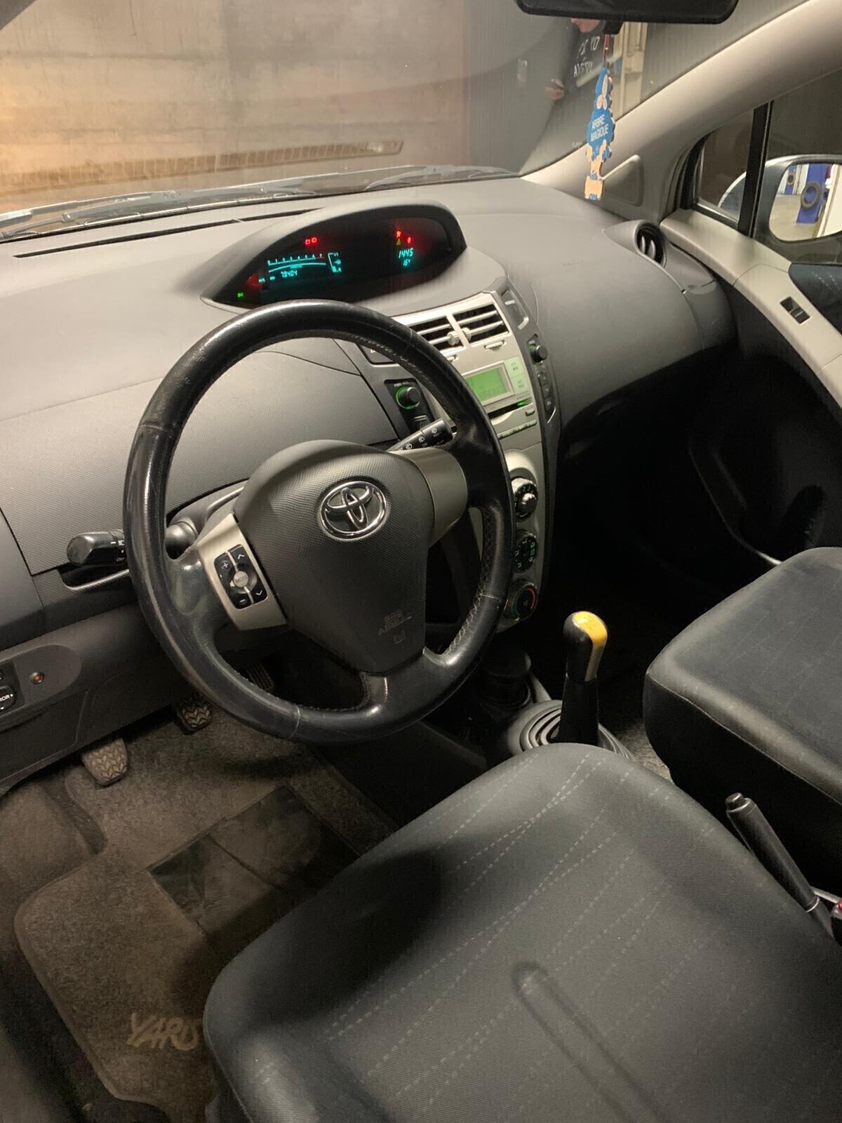 Toyota Yaris 1.0 5 porte 2007