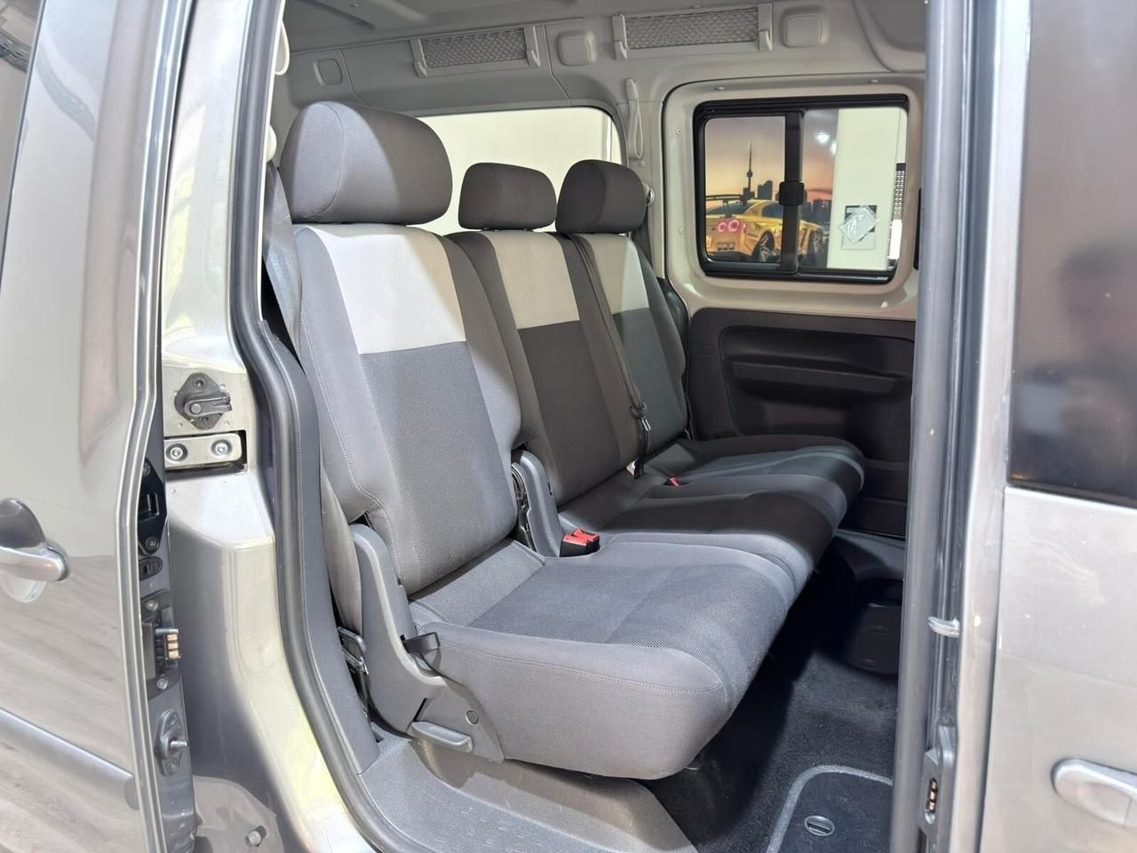 VW CADDY MAXI 1.6 TDI 102CV 7POSTI GANCIO TRAINO