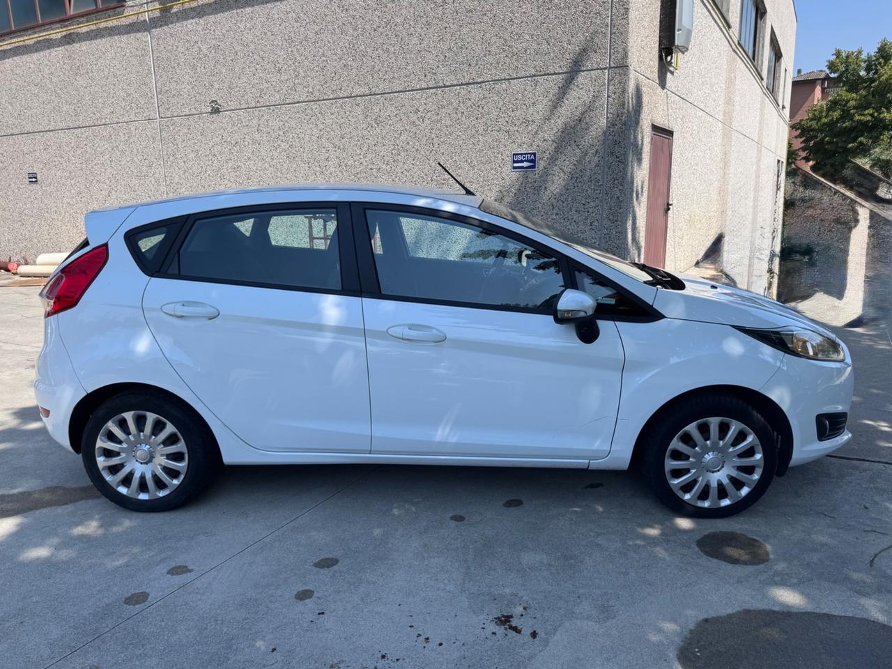 Ford Fiesta 1.4 5p. Bz.- GPL Titanium