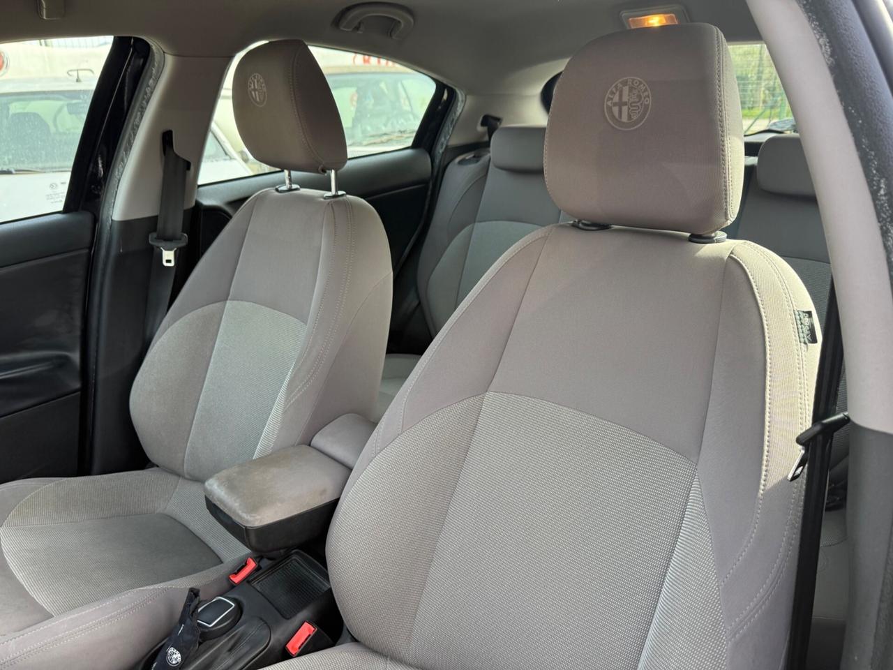 Alfa Romeo Giulietta 1.4 Turbo 120 CV GPL FUME