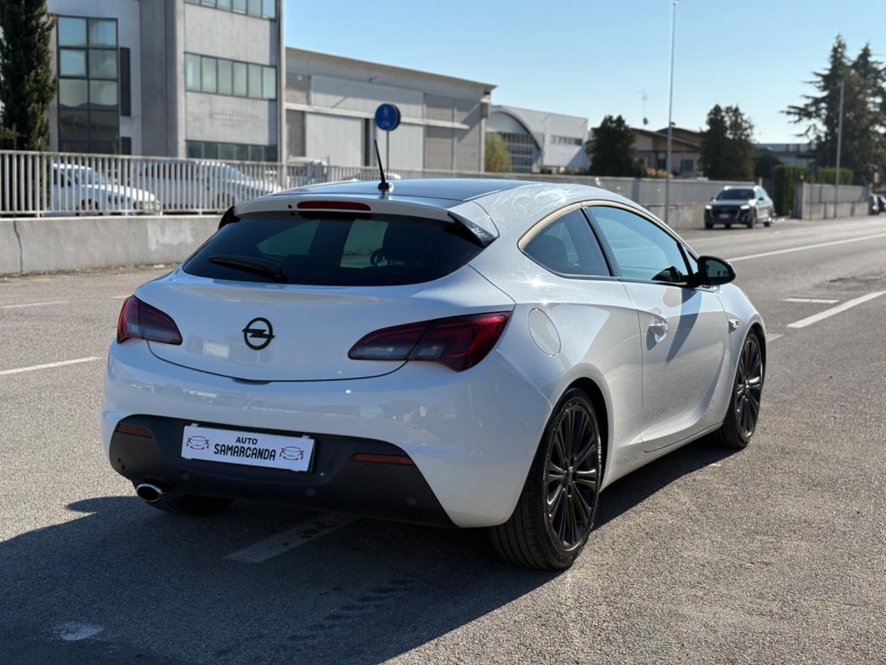 Opel Astra 1.7 CDTI 130CV GTC 2013 Euro 5