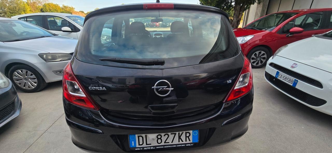 Opel Corsa 1.2 5 porte Club
