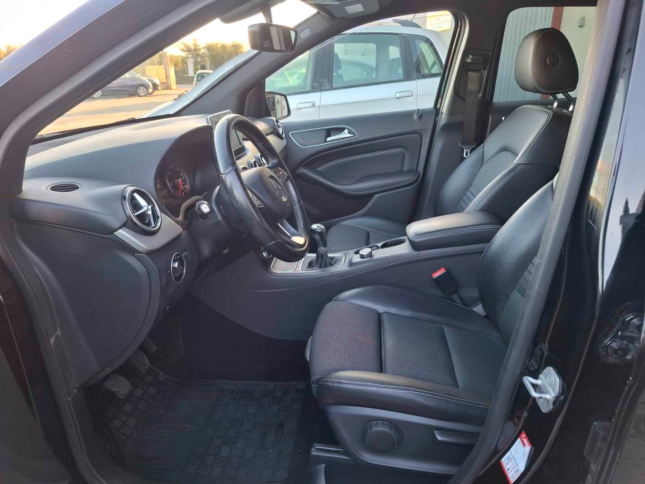 Mercedes-benz B 180 d Sport - 2016 LED/NAVI/RETRO