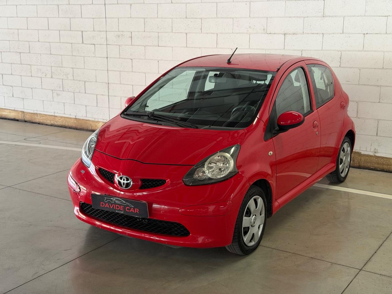 Toyota Aygo 1.0 12V VVT-i 5 porte Sol