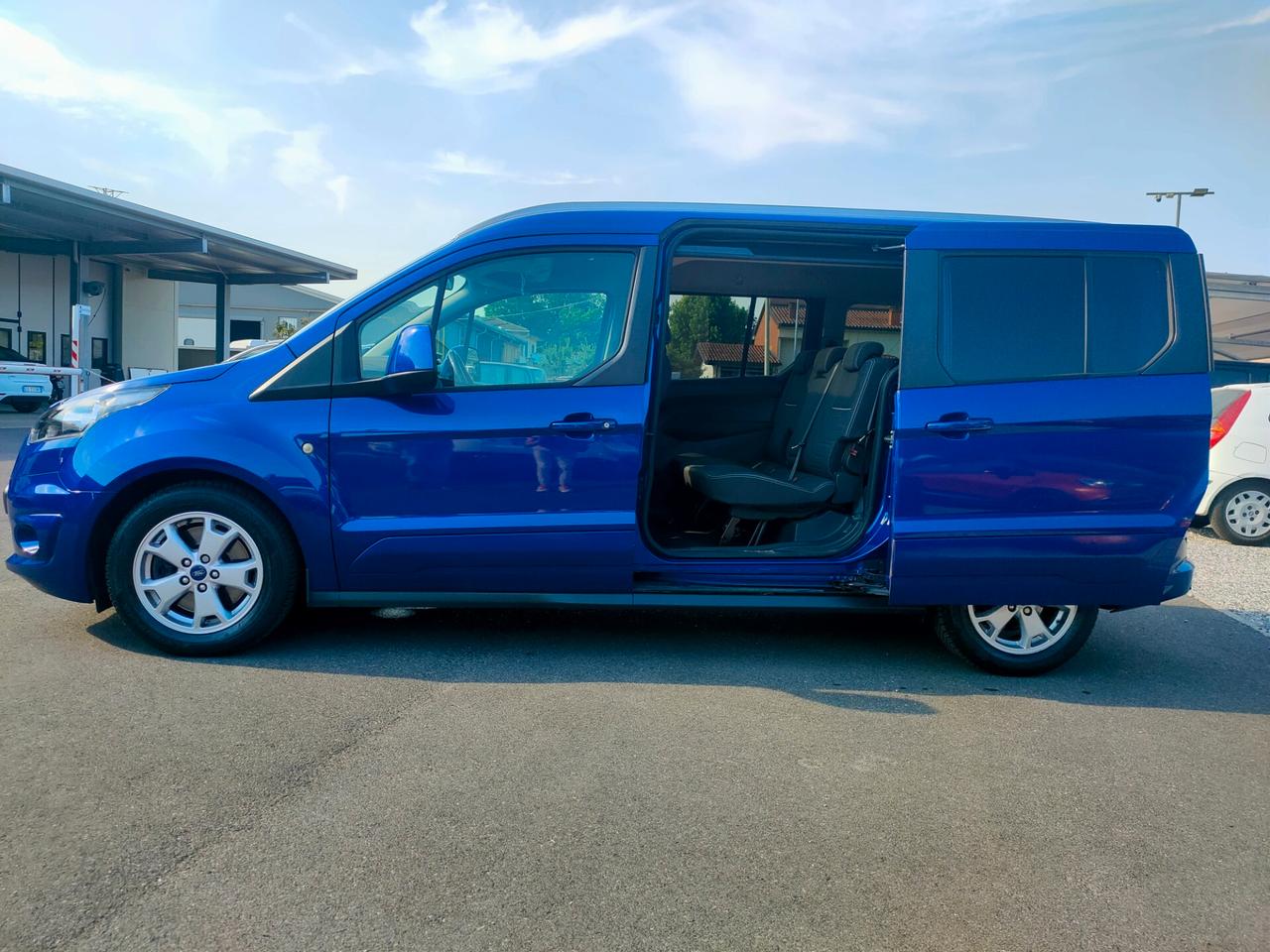 Ford Tourneo Connect 1.5 TDCi 120 CV Titanium FULL OPTIONAL
