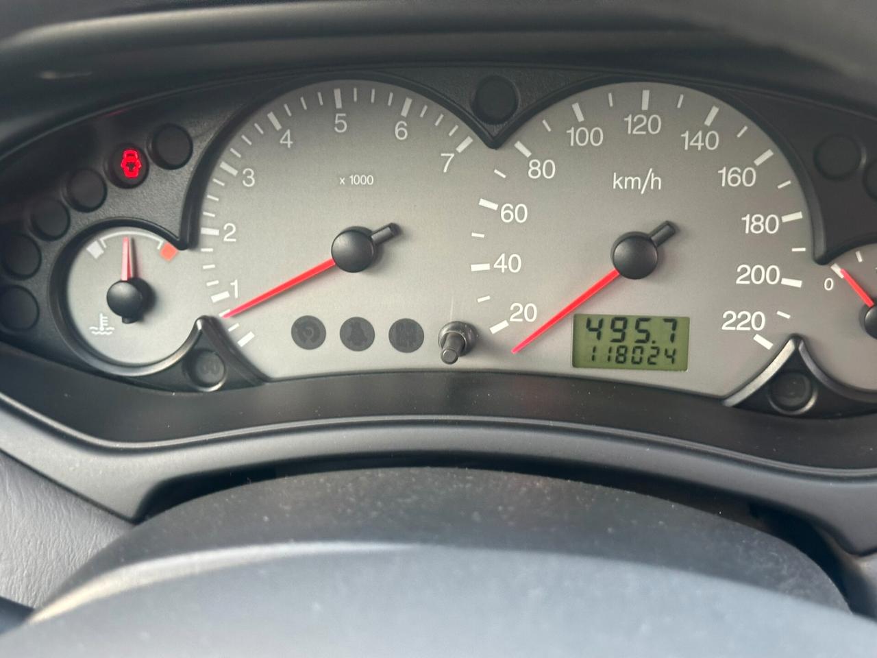 Ford Focus 1.6i 16V cat 3p. Zetec 118.000 KM