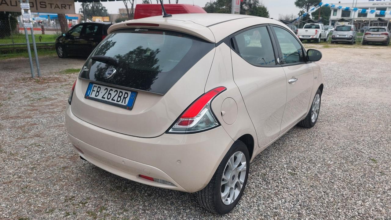 Lancia Ypsilon 1.2 69 CV 5 porte GPL Ecochic Gold
