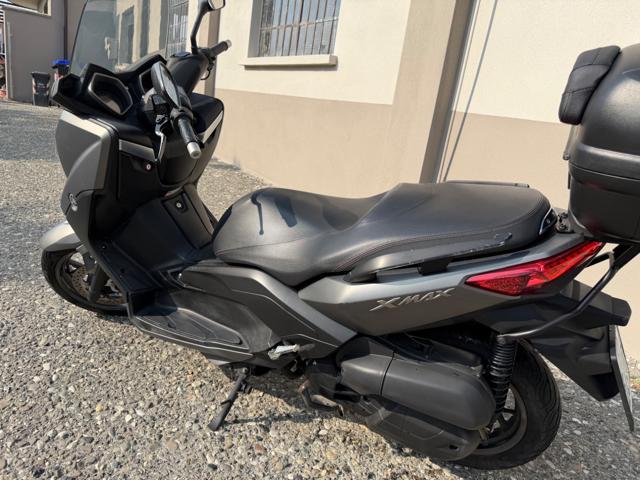 YAMAHA X-Max 125 X MAX 125cc CON BAULETTO solo 35000 KM