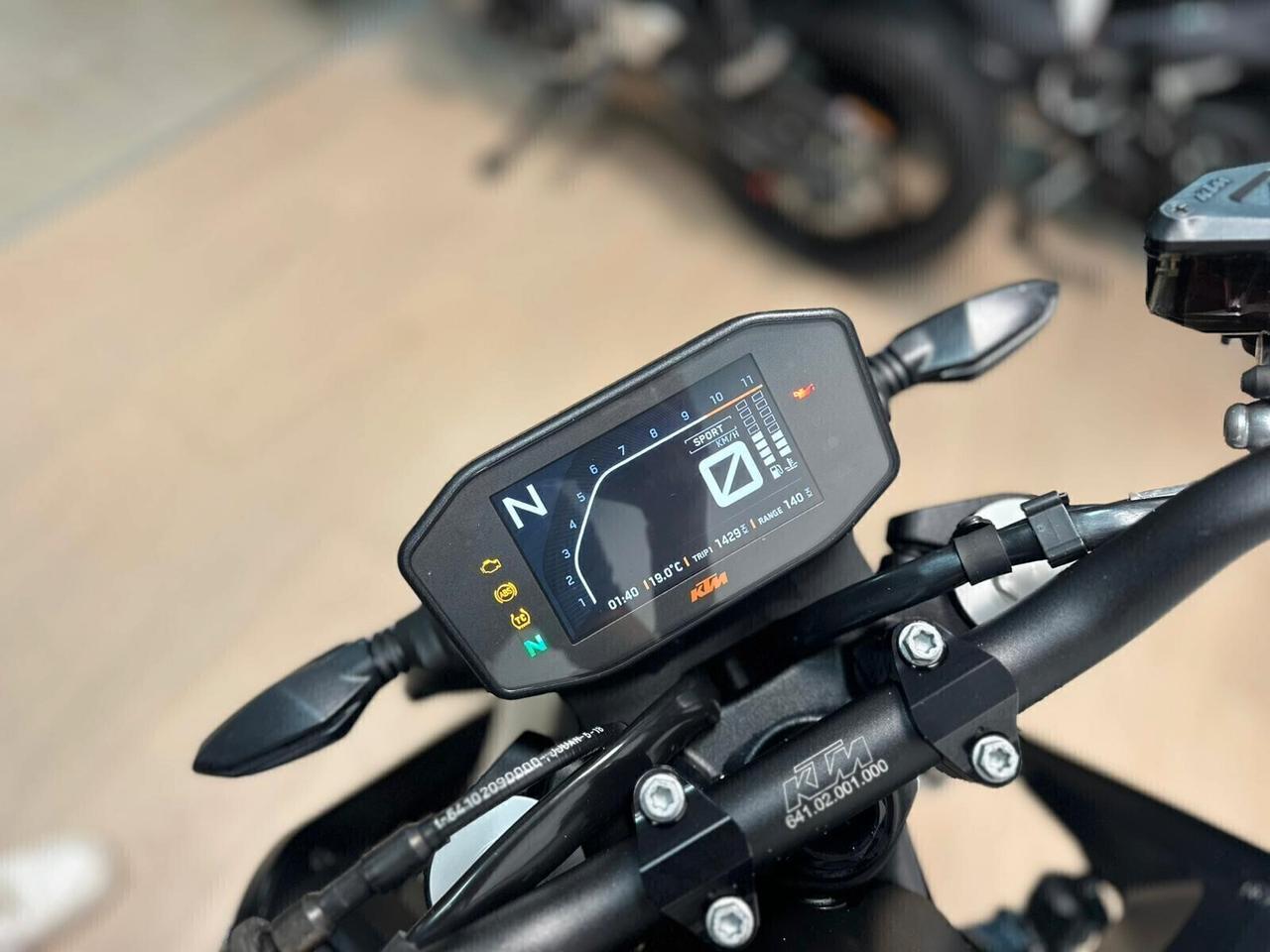 KTM DUKE 790 SCARICO MIVV DA 99€ AL MESE