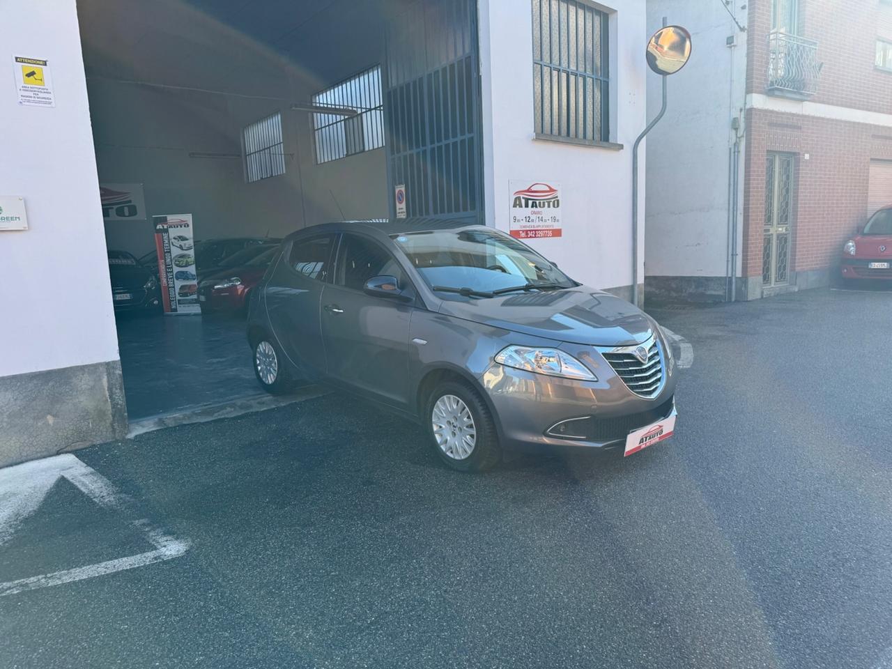 Lancia Ypsilon 1.2 69 CV 5 porte Gold