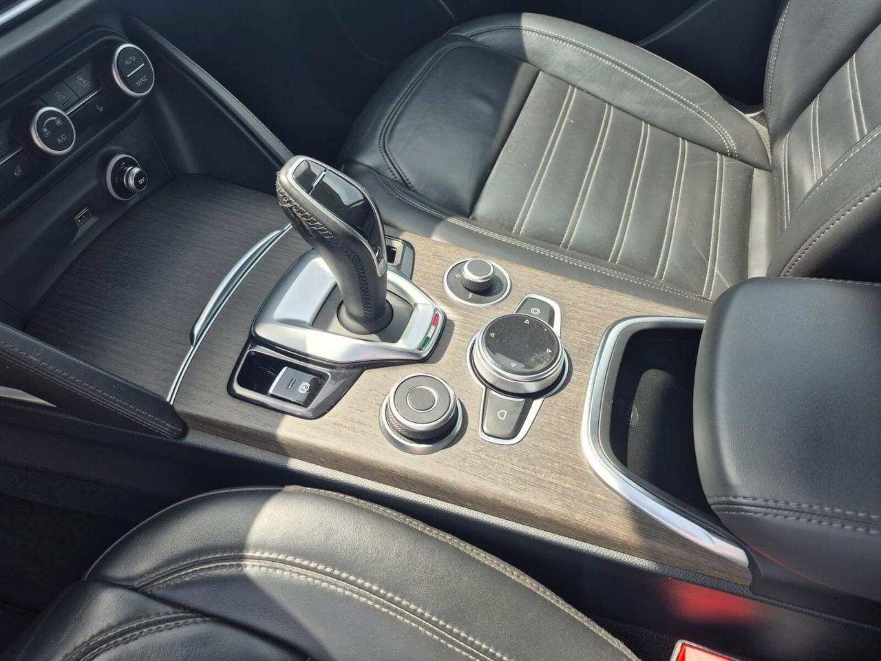 Alfa Romeo Stelvio 2.2 Turbodiesel 210 CV AT8 Q4 Ti