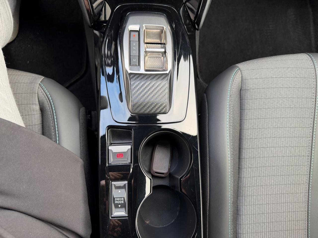 Peugeot 2008 1.5 Blue HDI 130 Allure Pack * #9123