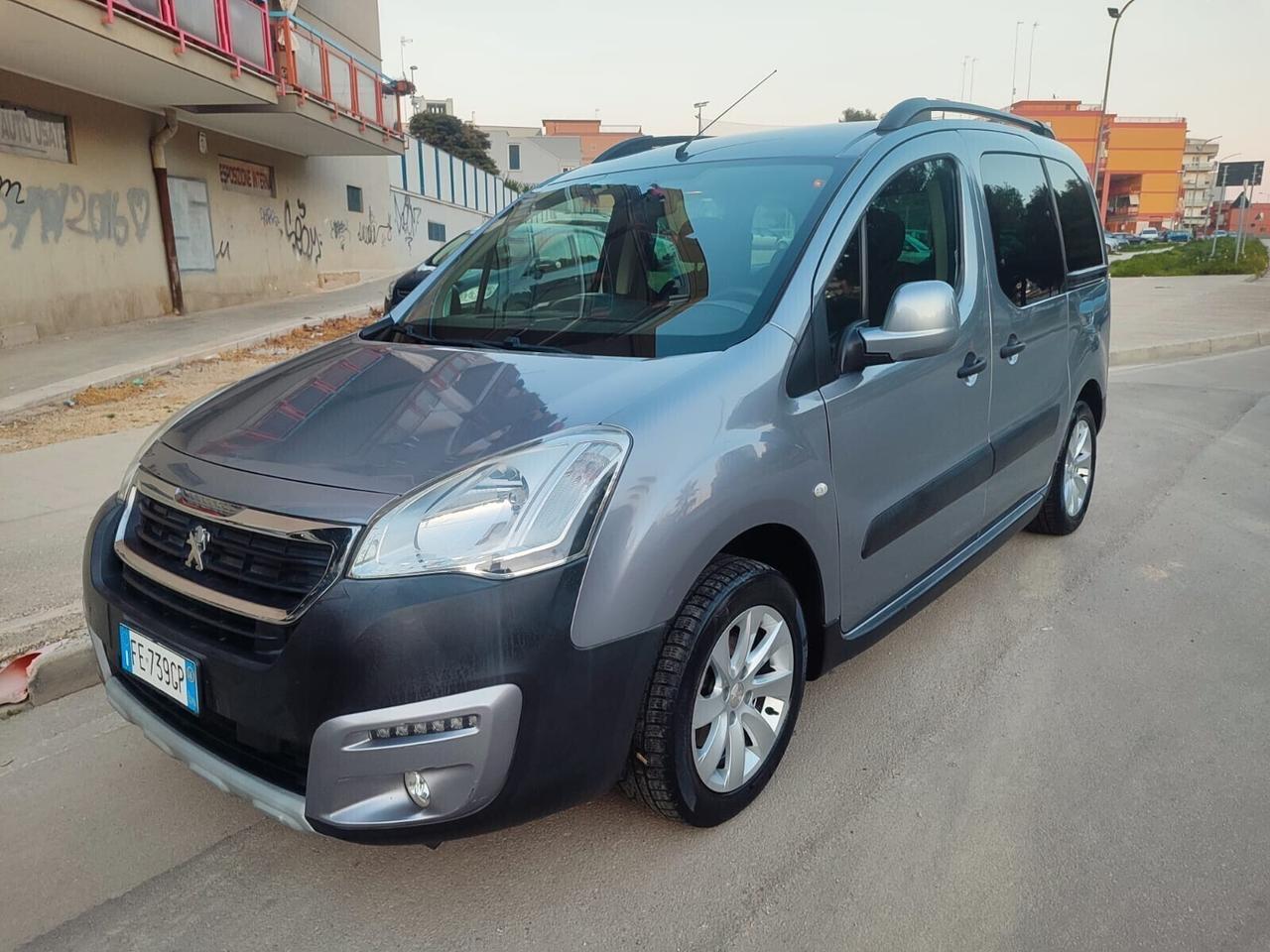 Peugeot Partner Tepee 1.6 bluehdi 100CV 2016!!!!