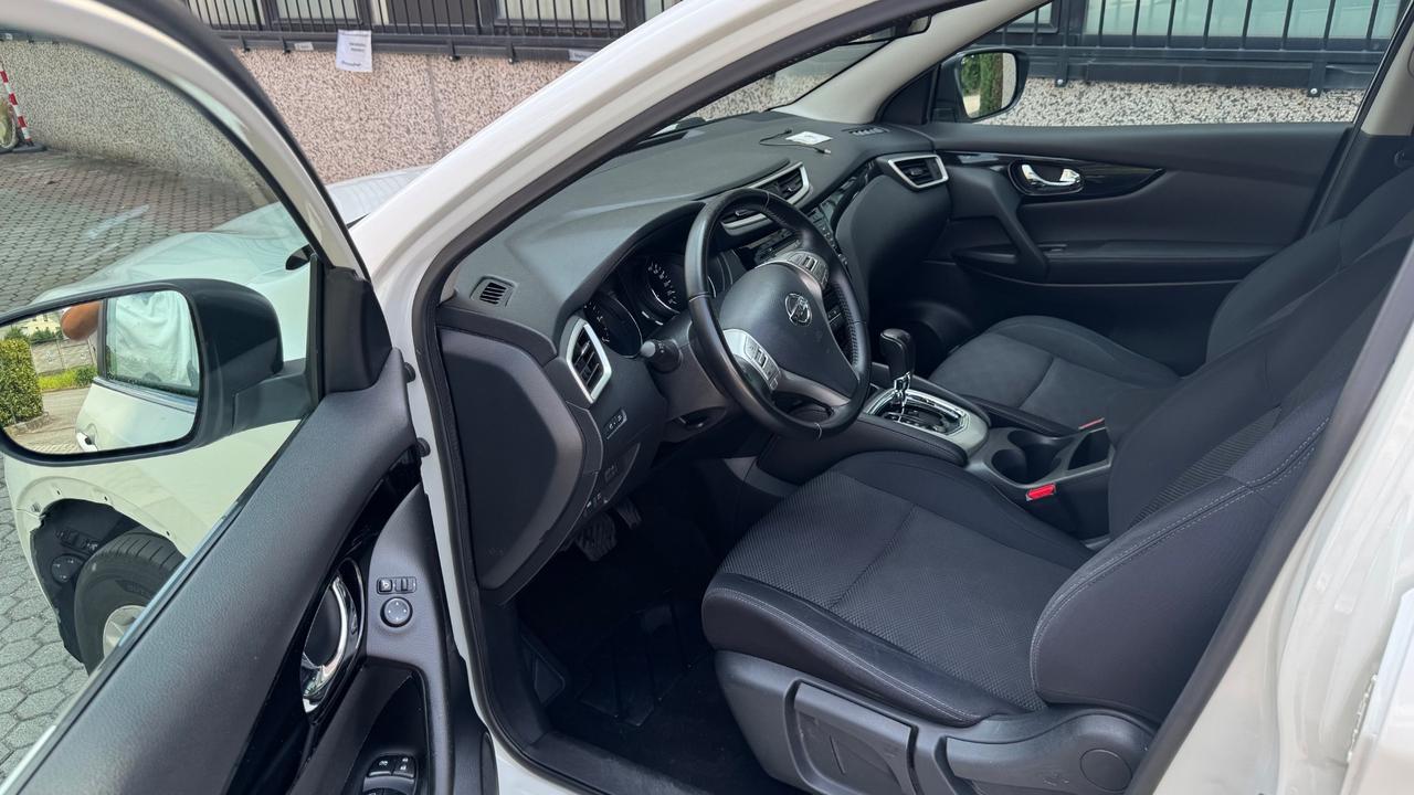 Nissan Qashqai 1.6 dCi 2WD Visia automatica Euro 6