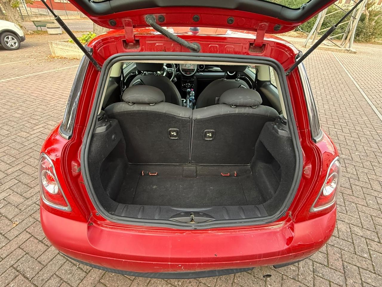 Mini 1.6 16V One (55kW)