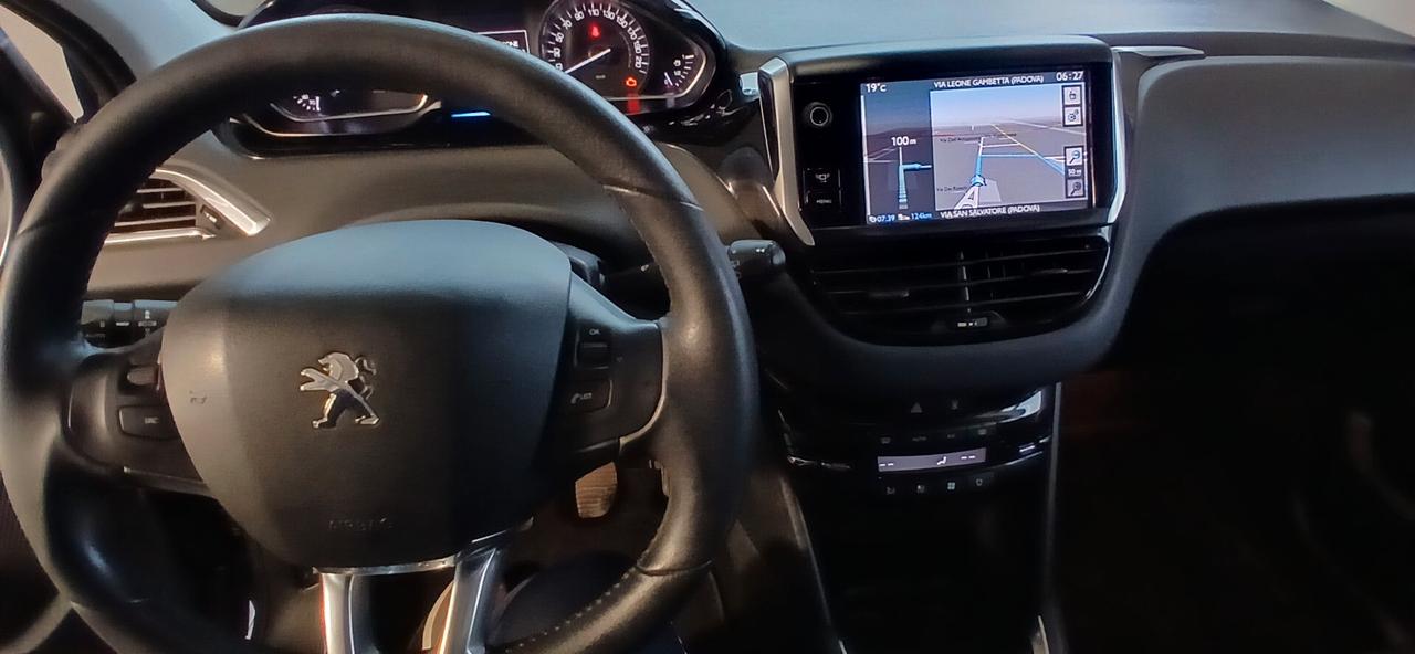 Peugeot 208 1.4 HDi neopatentati