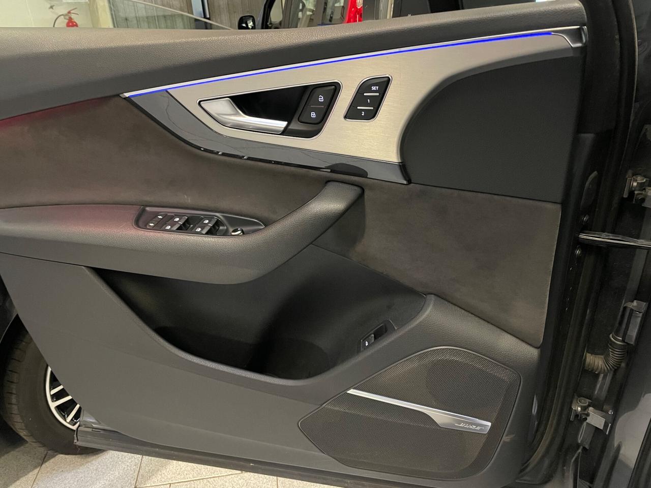 Audi Q7 3.0 TDI 272 CV quattro tip. Sport S Line Tetto 7P.