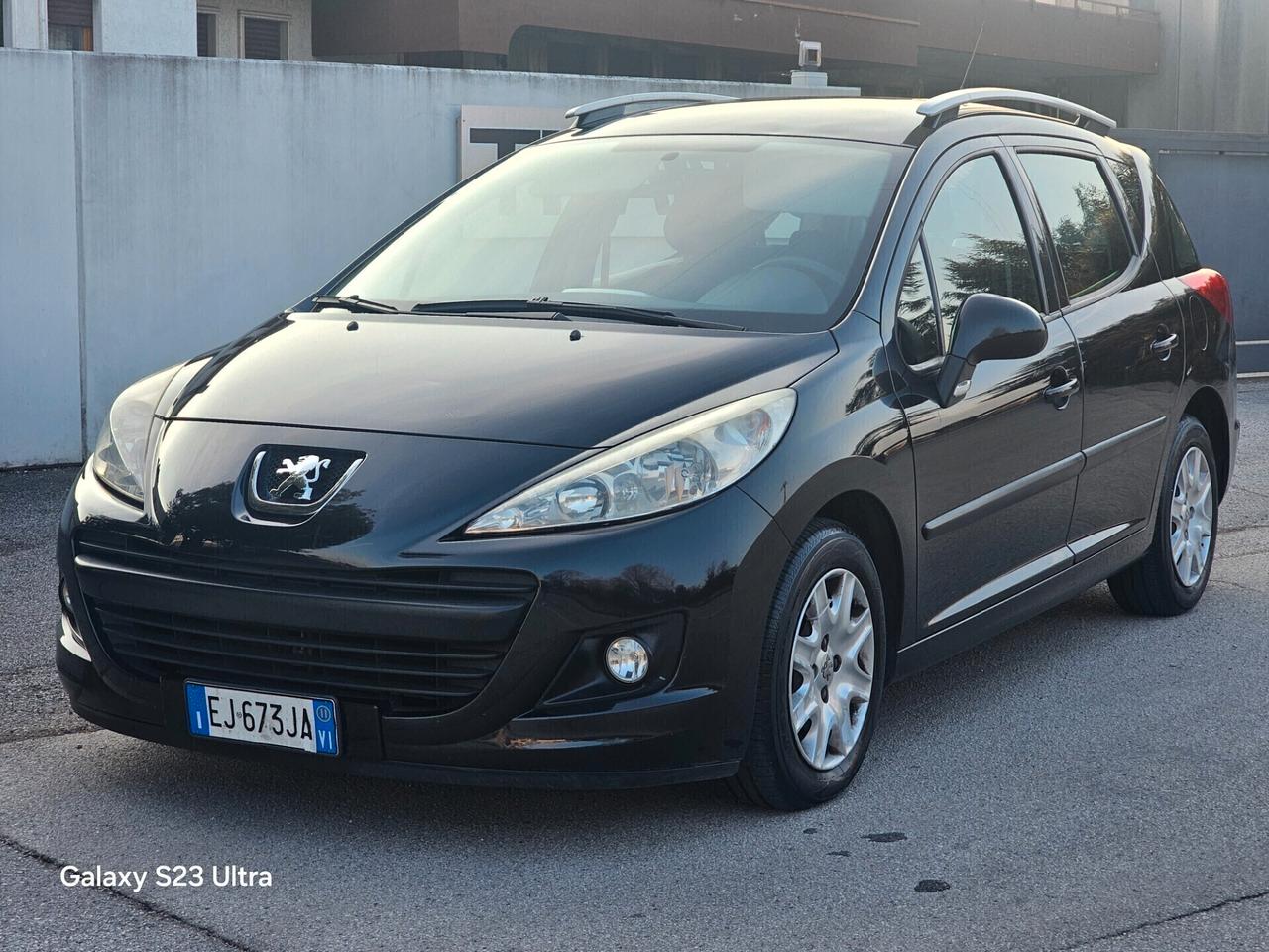 Peugeot 207 1.4 BENZ/GPL OK PER NEOPATENTATI ANO 07/2011