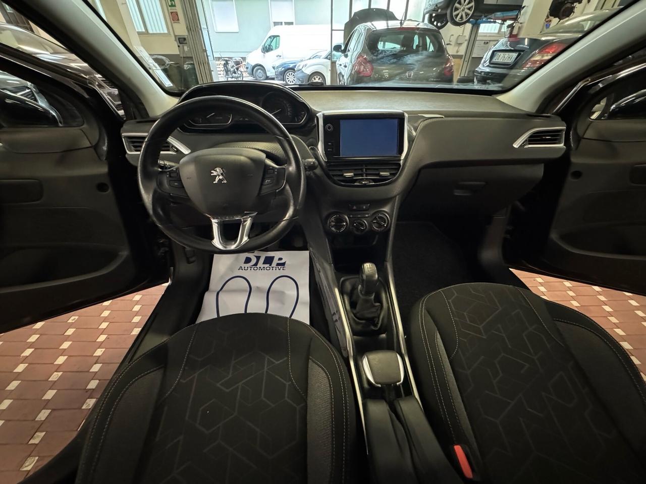 Peugeot 2008 PureTech 82 Active - IDEALE PER NEOPATENTATI